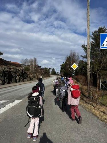 På vei mot øvre Slettheia idrettsplass.